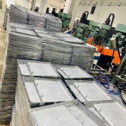 литой корпус прожектора