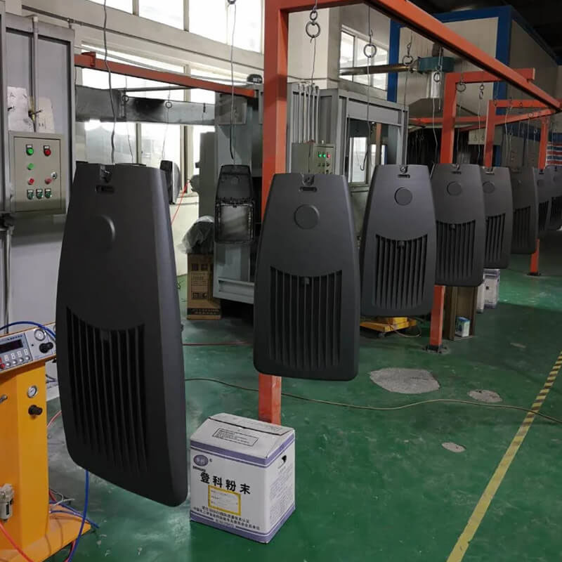 How to spray powder on LED street light housing ? Как распылить порошок на корпус светодиодного уличного фонаря?